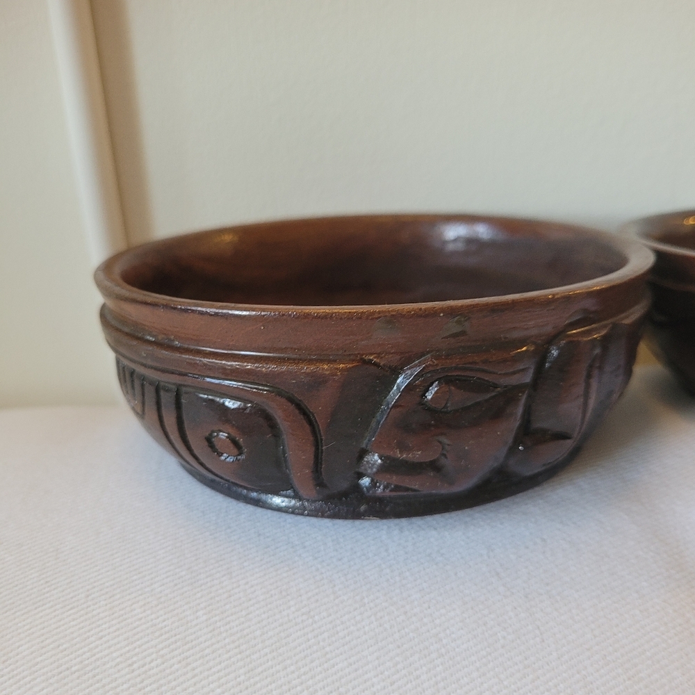 Vintage Hand Carved Wood 6” Round Salad Bowls Set of 4 - Picture 3 of 12